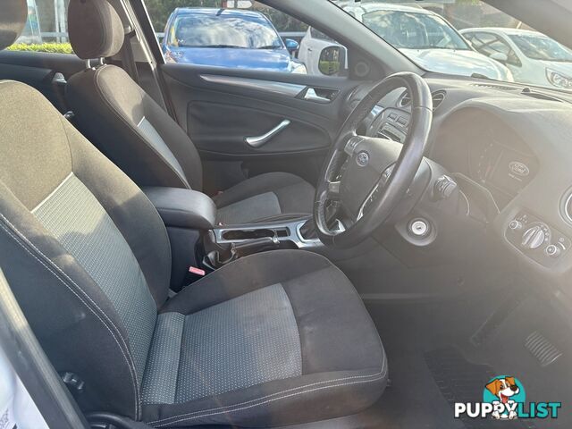 2010 FORD MONDEO ZETEC  HATCH