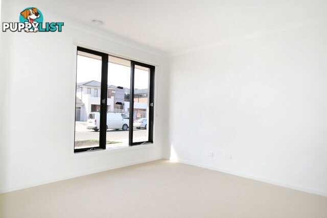 11 Lambro Way POINT COOK VIC 3030