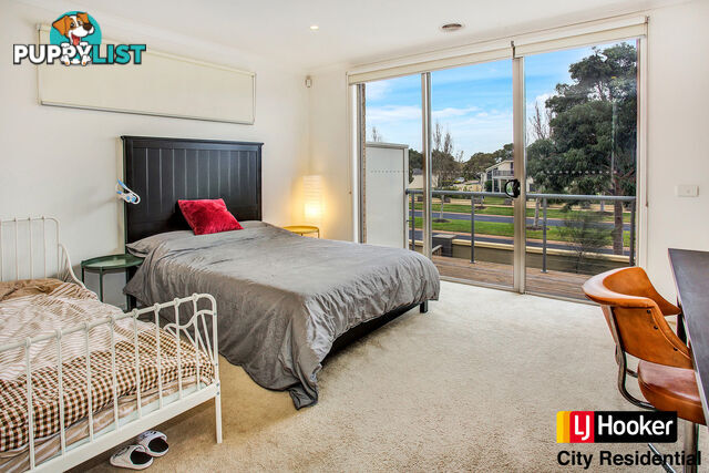 17 Broadbeach Circuit POINT COOK VIC 3030