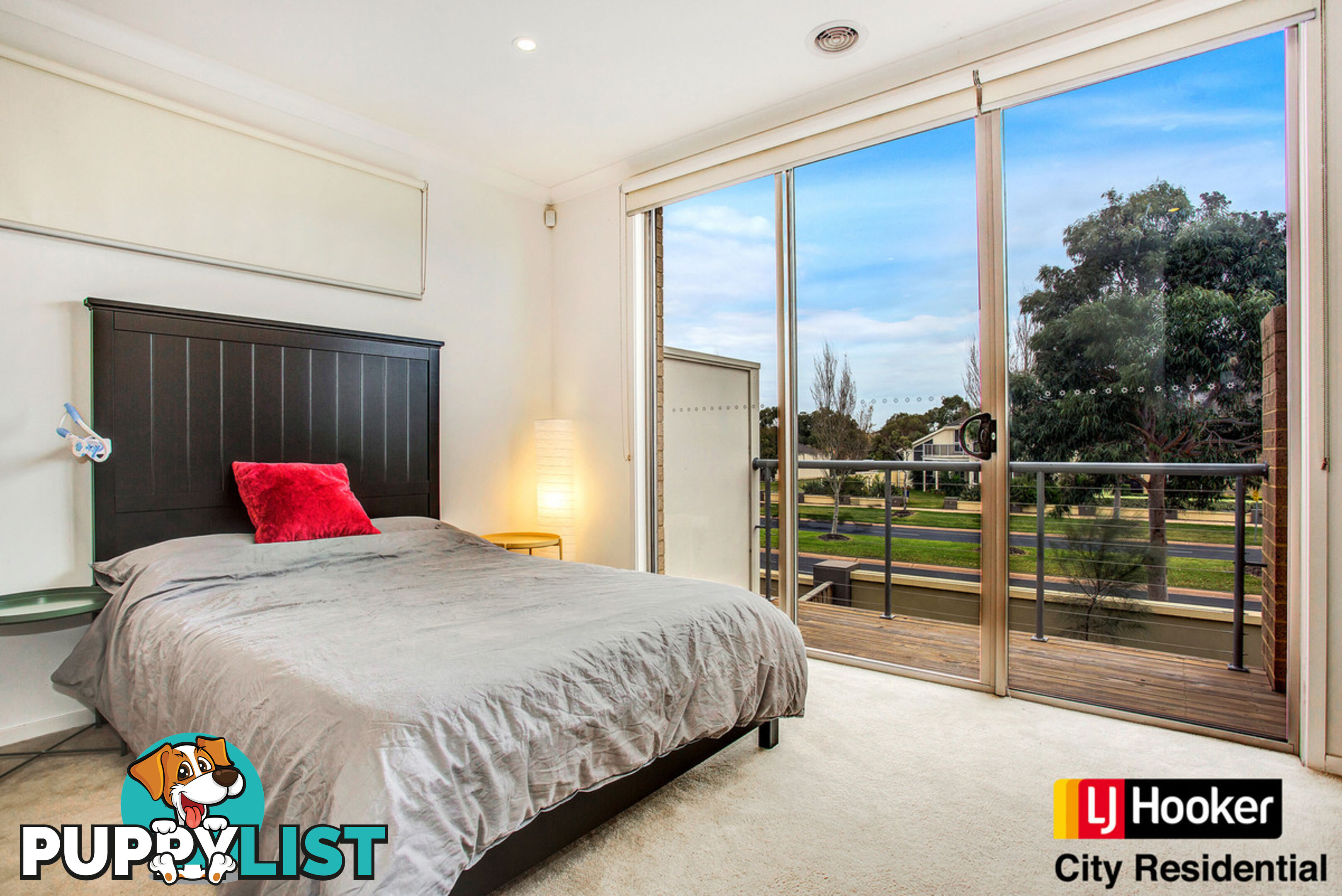 17 Broadbeach Circuit POINT COOK VIC 3030