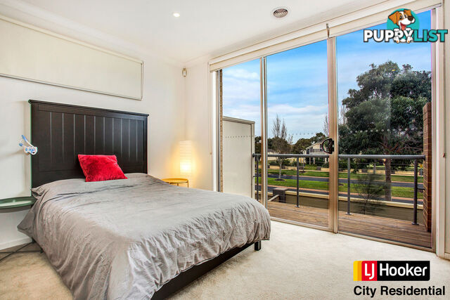 17 Broadbeach Circuit POINT COOK VIC 3030