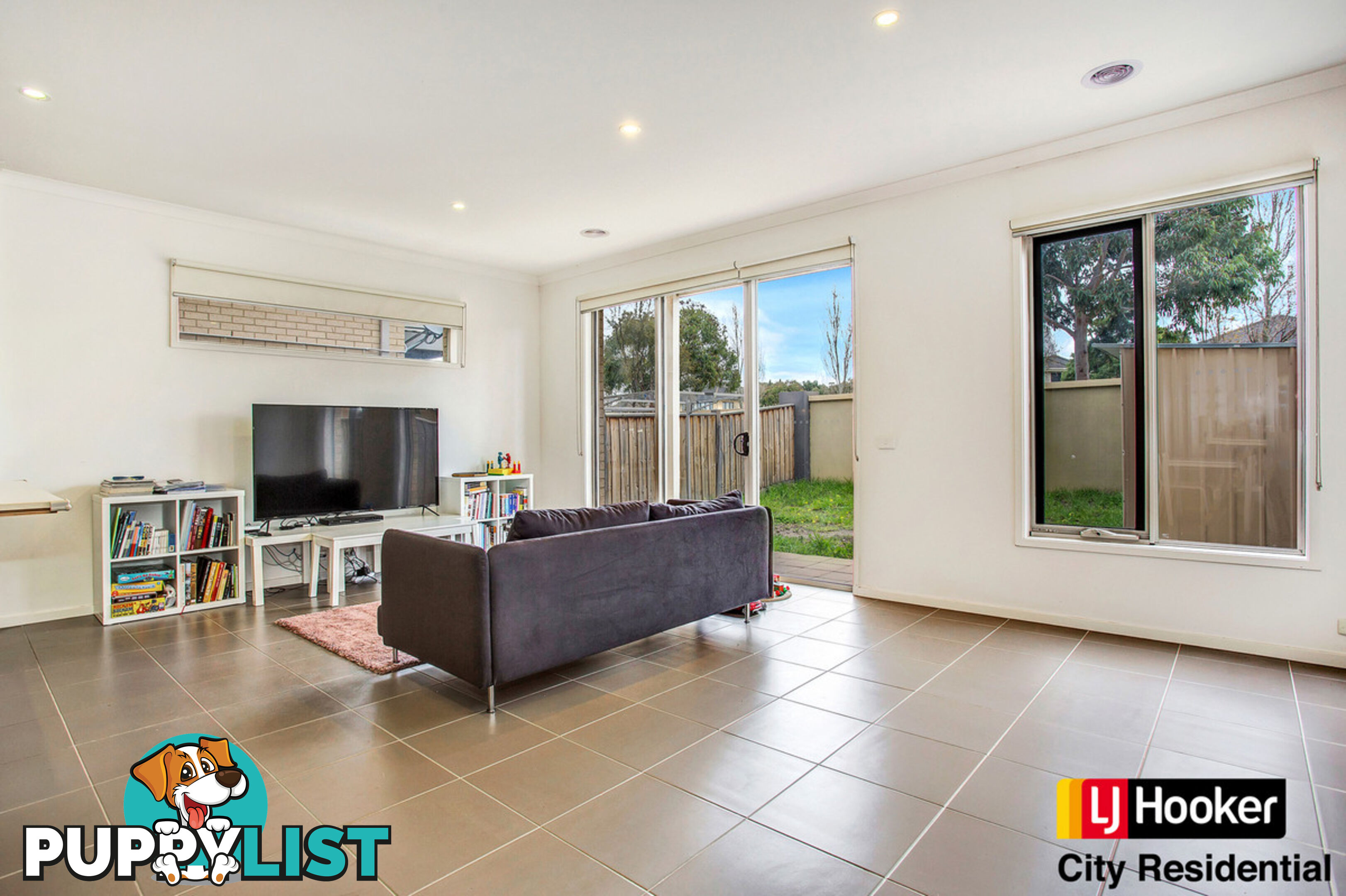 17 Broadbeach Circuit POINT COOK VIC 3030