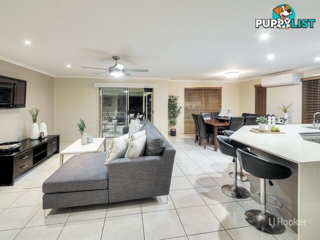 137 Wallum Drive PARKINSON QLD 4115