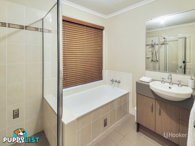 137 Wallum Drive PARKINSON QLD 4115