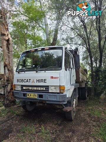 1991 Mitsubishi FM 557 Tipper Truck