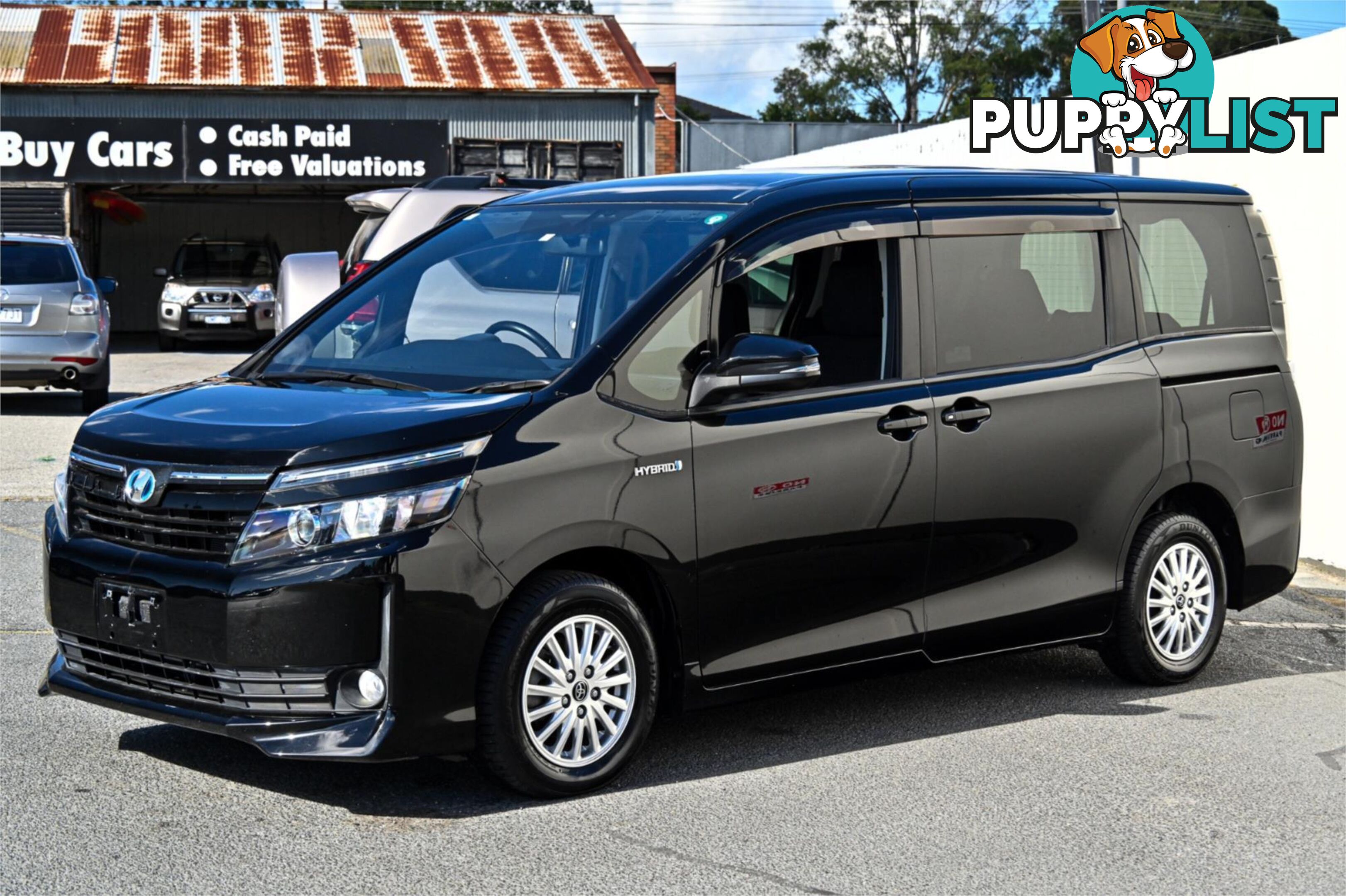 2014 TOYOTA VOXY   PEOPLE MOVER
