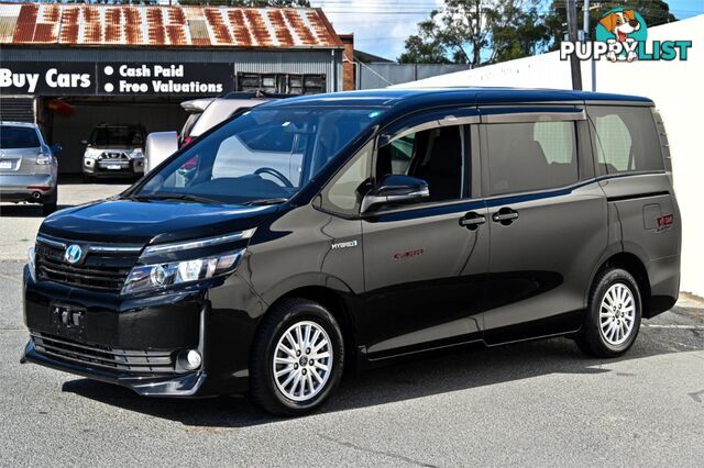 2014 TOYOTA VOXY   PEOPLE MOVER
