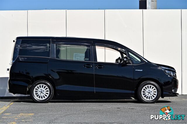2014 TOYOTA VOXY   PEOPLE MOVER