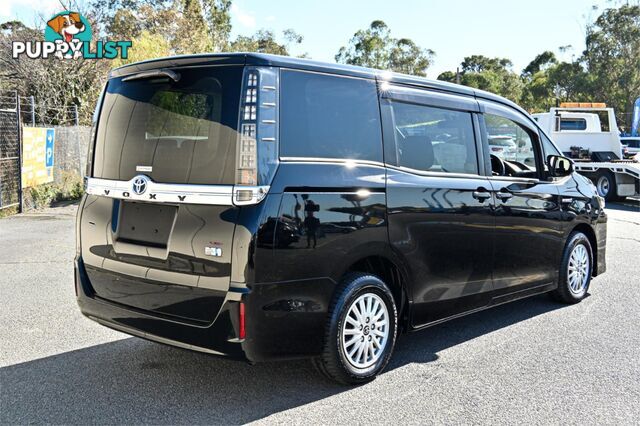 2014 TOYOTA VOXY   PEOPLE MOVER