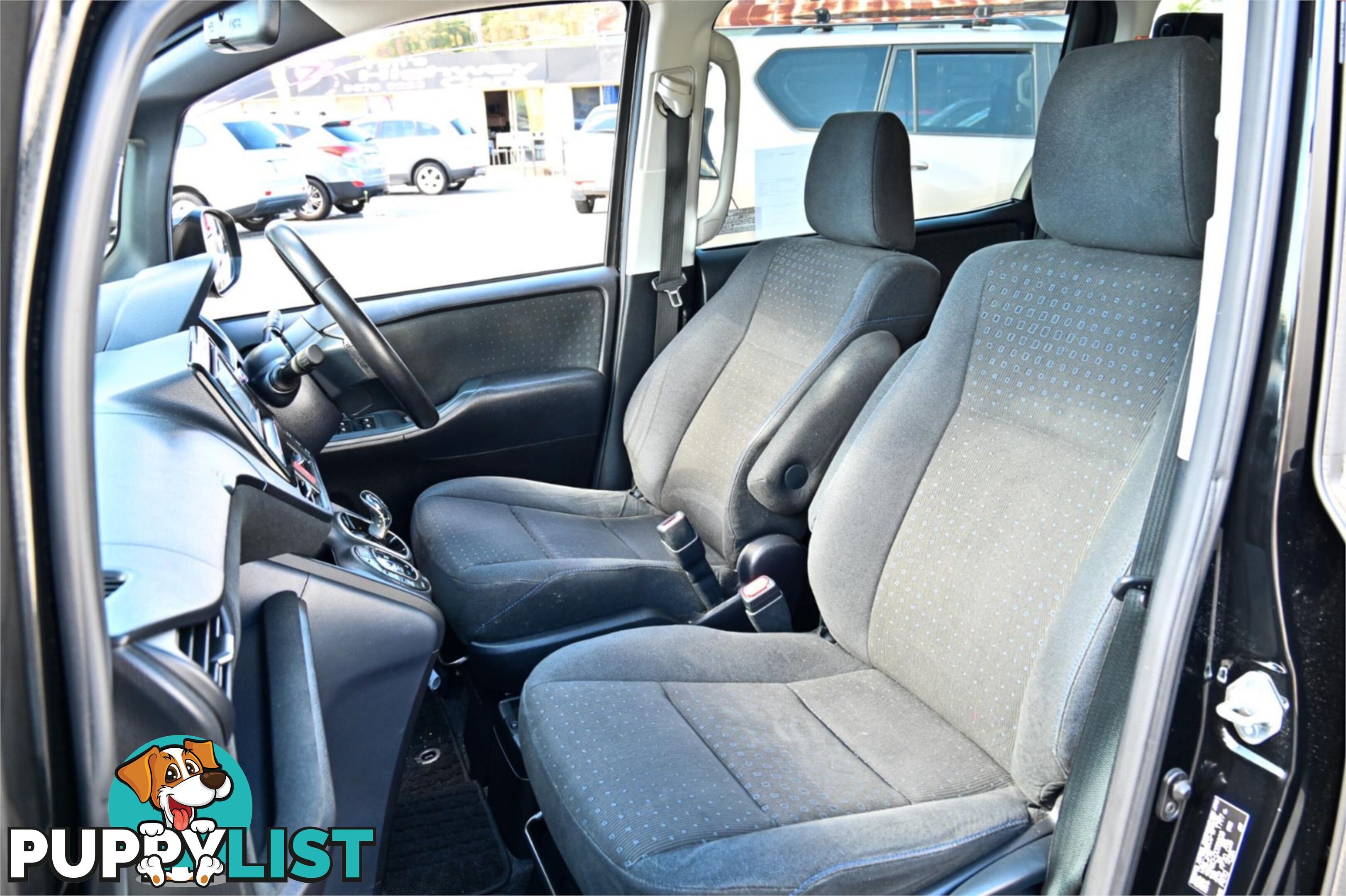 2014 TOYOTA VOXY   PEOPLE MOVER