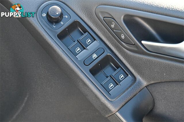 2012 VOLKSWAGEN GOLF 103TDICOMFORTLINE VIMY12,5 HATCHBACK
