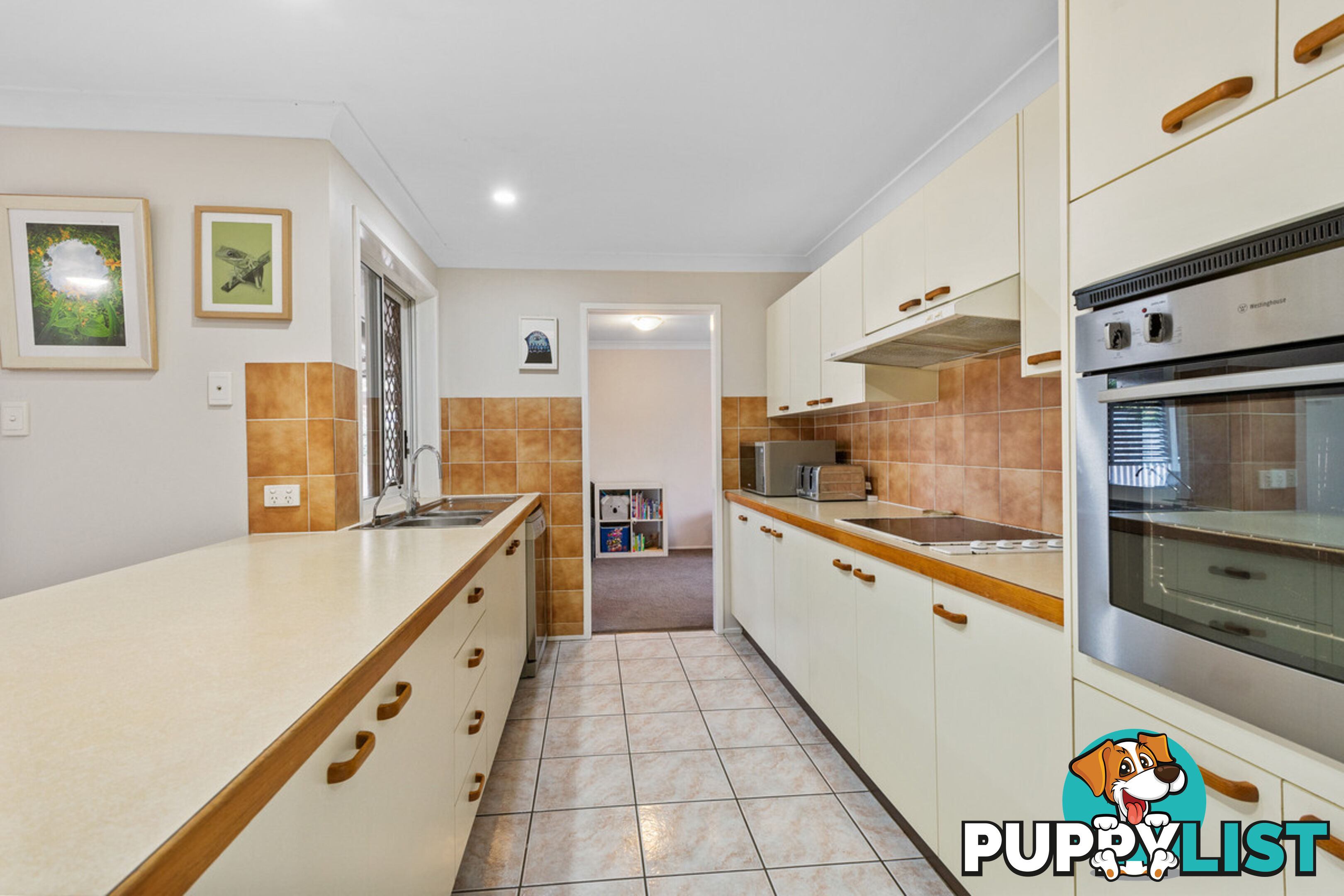 15 Toulouse Avenue PETRIE QLD 4502