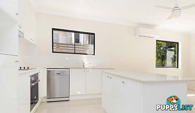 1/9 Greenbank Street CHERMSIDE QLD 4032