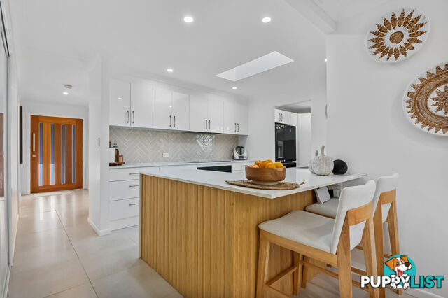 7 Boland Court EATONS HILL QLD 4037