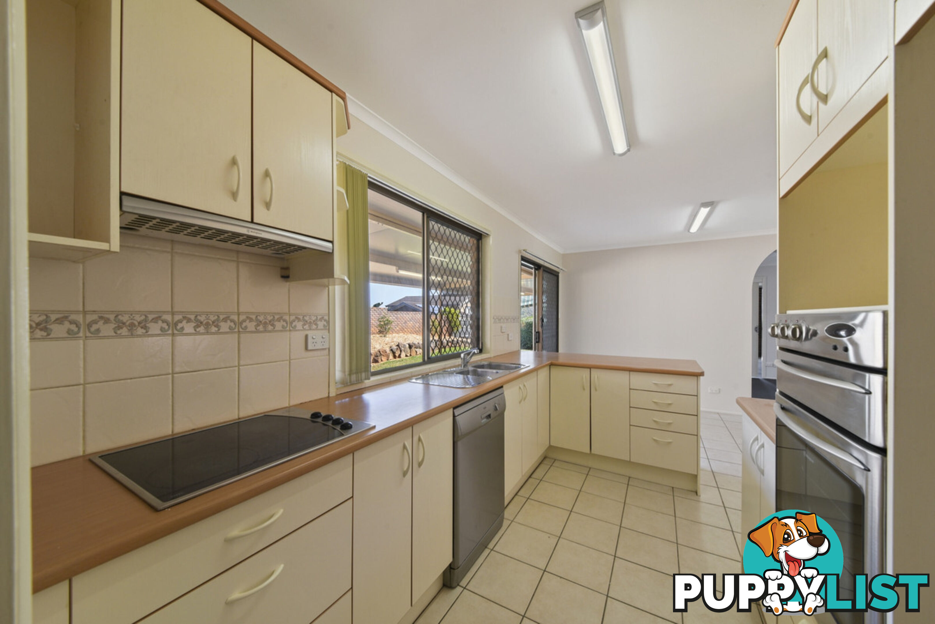 12 Chateau Street CARSELDINE QLD 4034