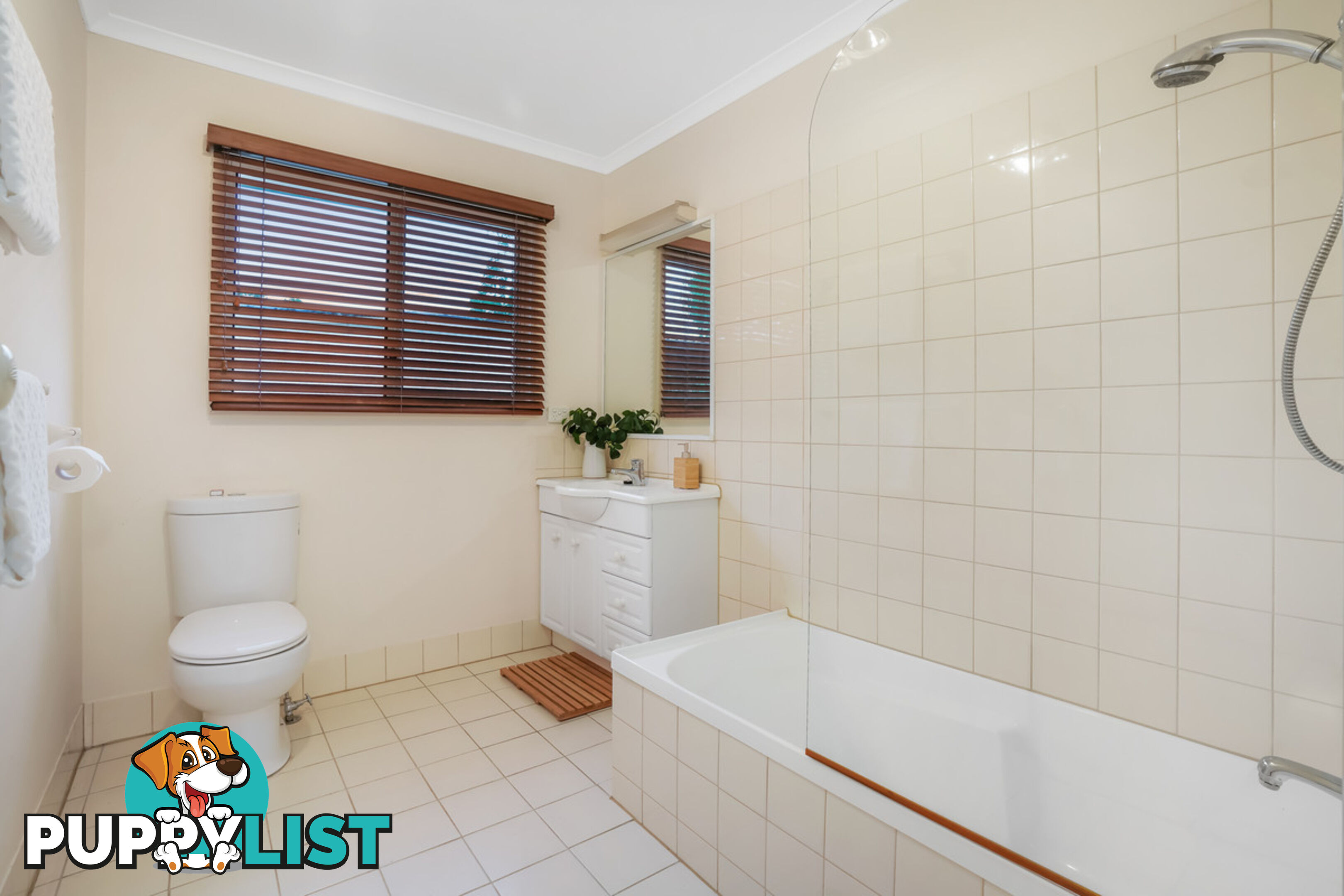 21 Decker Street CHERMSIDE WEST QLD 4032