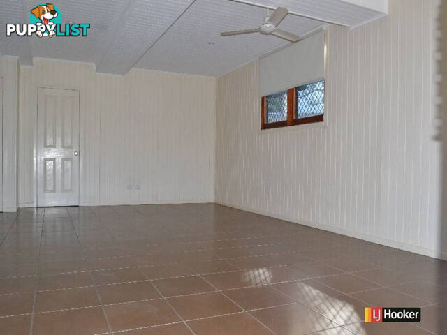 1/128 Edinburgh Castle Road WAVELL HEIGHTS QLD 4012