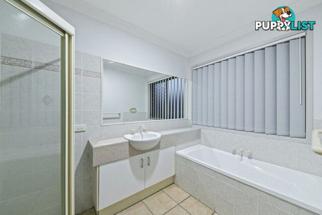 33 Rose Crescent FITZGIBBON QLD 4018
