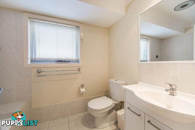 2/11 Buruda Street CHERMSIDE QLD 4032