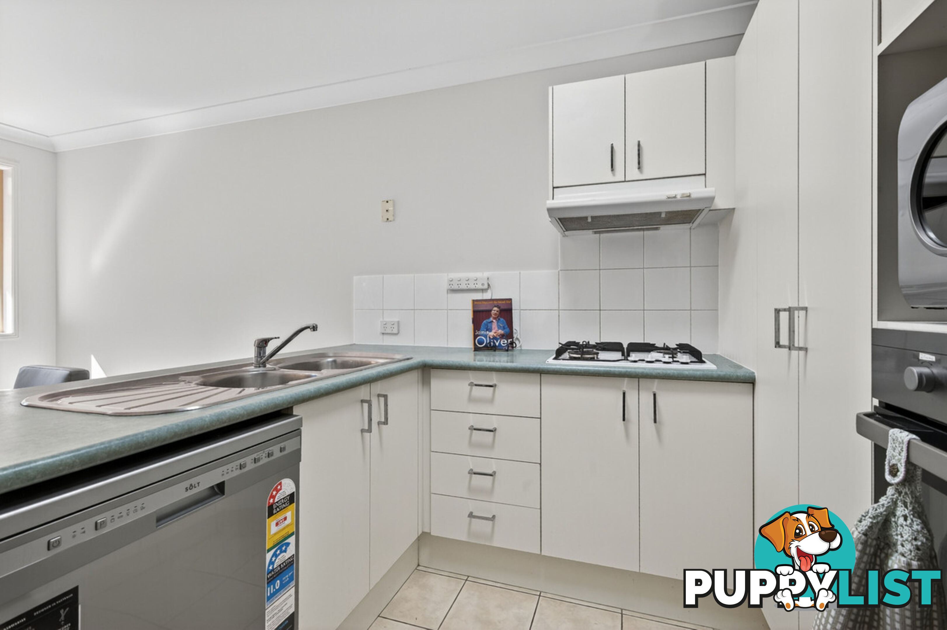 19/9 Lavender Place FITZGIBBON QLD 4018