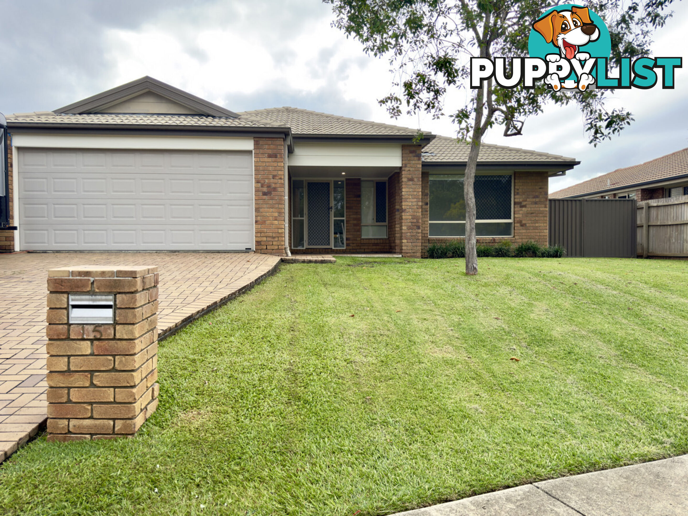 15 Dean Street BRAY PARK QLD 4500