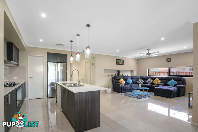 15 Isabella Close BALD HILLS QLD 4036