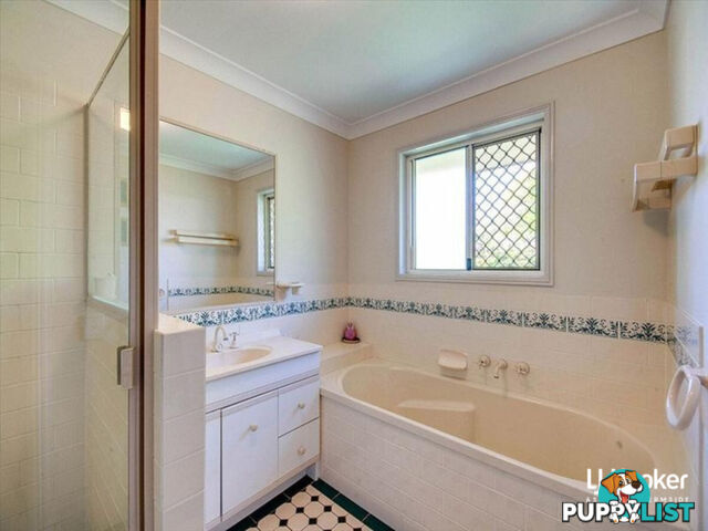 10 Kalara Court CARSELDINE QLD 4034