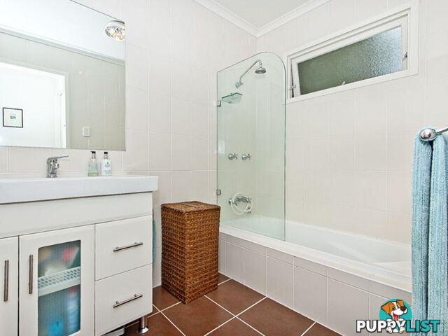 8 Bernoth Street ASPLEY QLD 4034