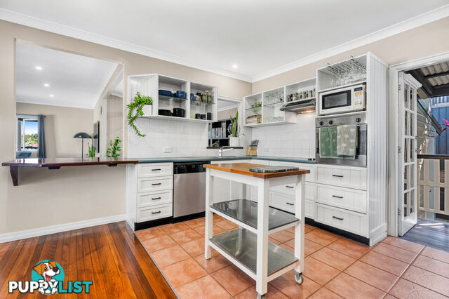15 Eastbourne Street CHERMSIDE WEST QLD 4032