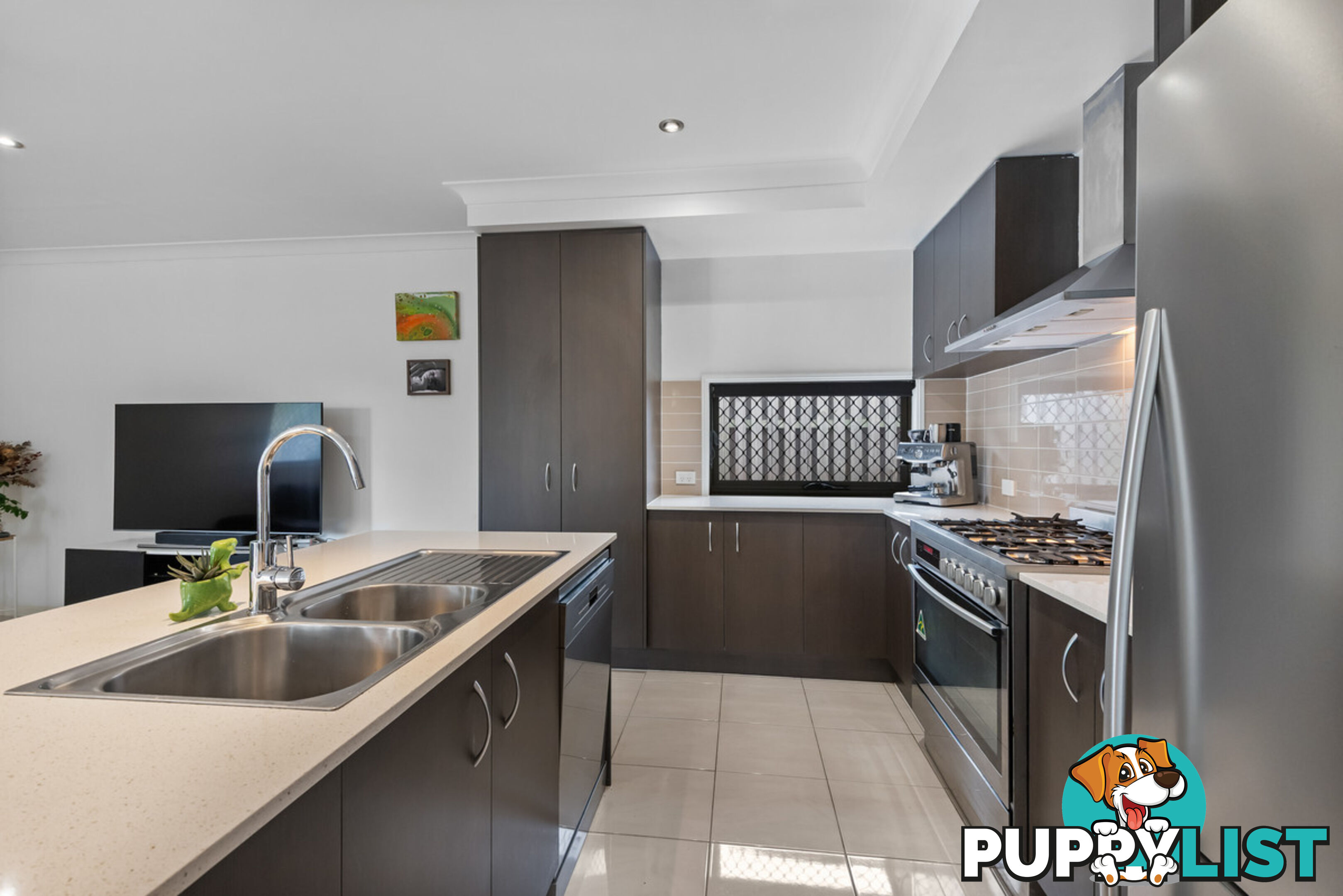 11 Blue Mountains Crescent FITZGIBBON QLD 4018