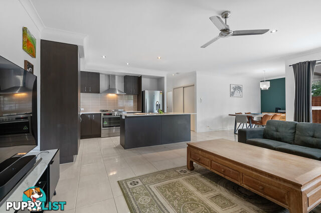 11 Blue Mountains Crescent FITZGIBBON QLD 4018