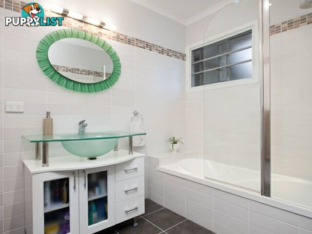 15 Levant Street ALBANY CREEK QLD 4035