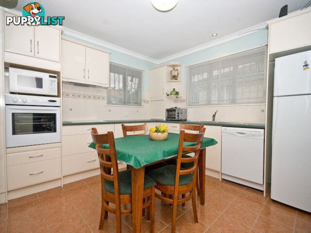 10 Fairlane Street CHERMSIDE WEST QLD 4032