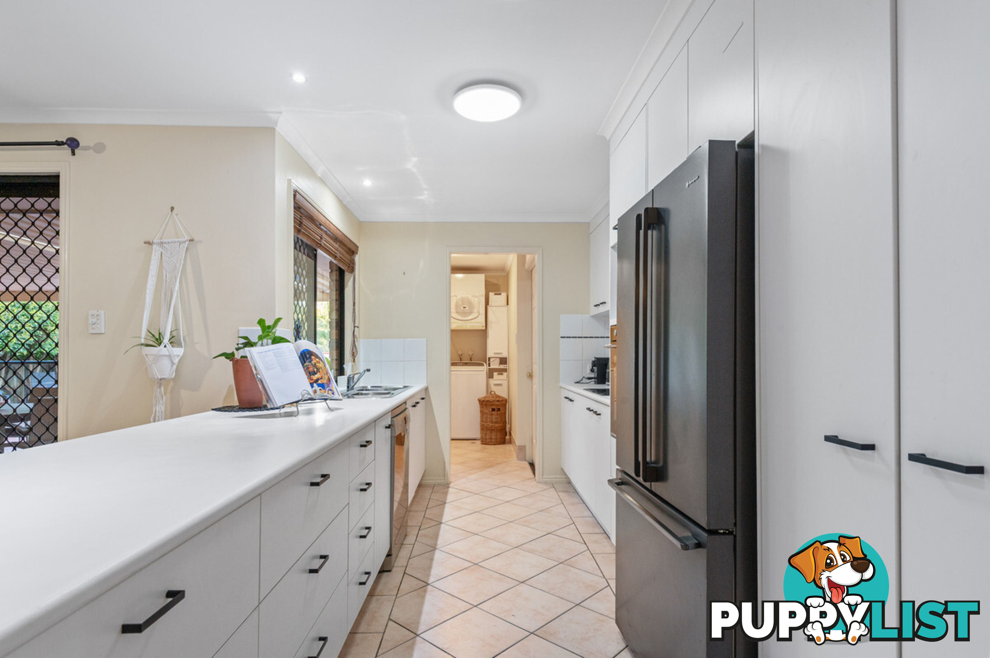 15 Gumview Street ALBANY CREEK QLD 4035