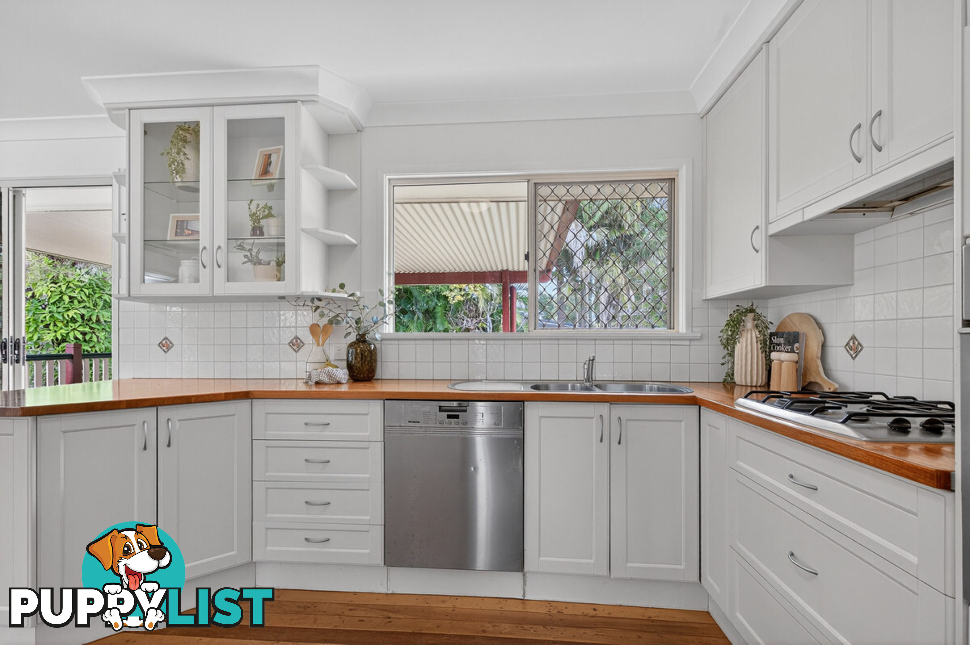 16 Kaiyar Street CHERMSIDE WEST QLD 4032