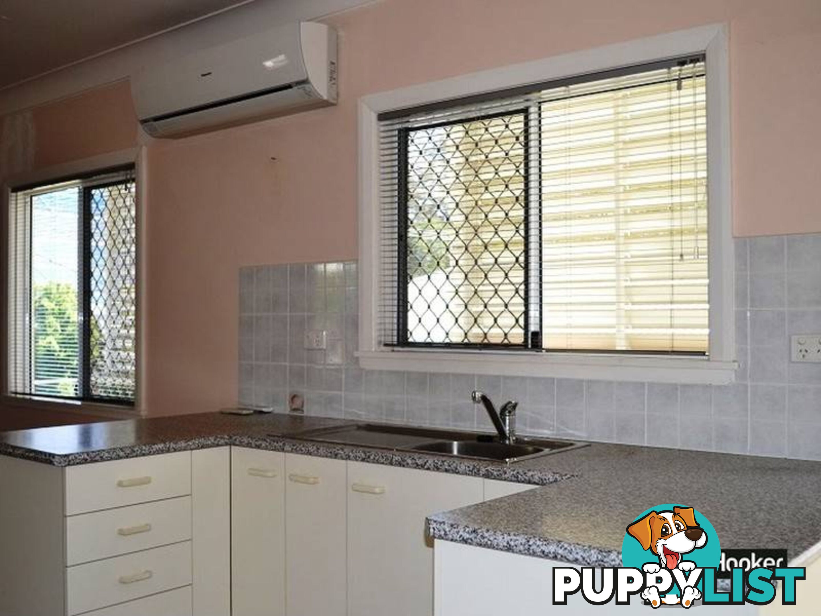 28 Curwen Terrace CHERMSIDE QLD 4032