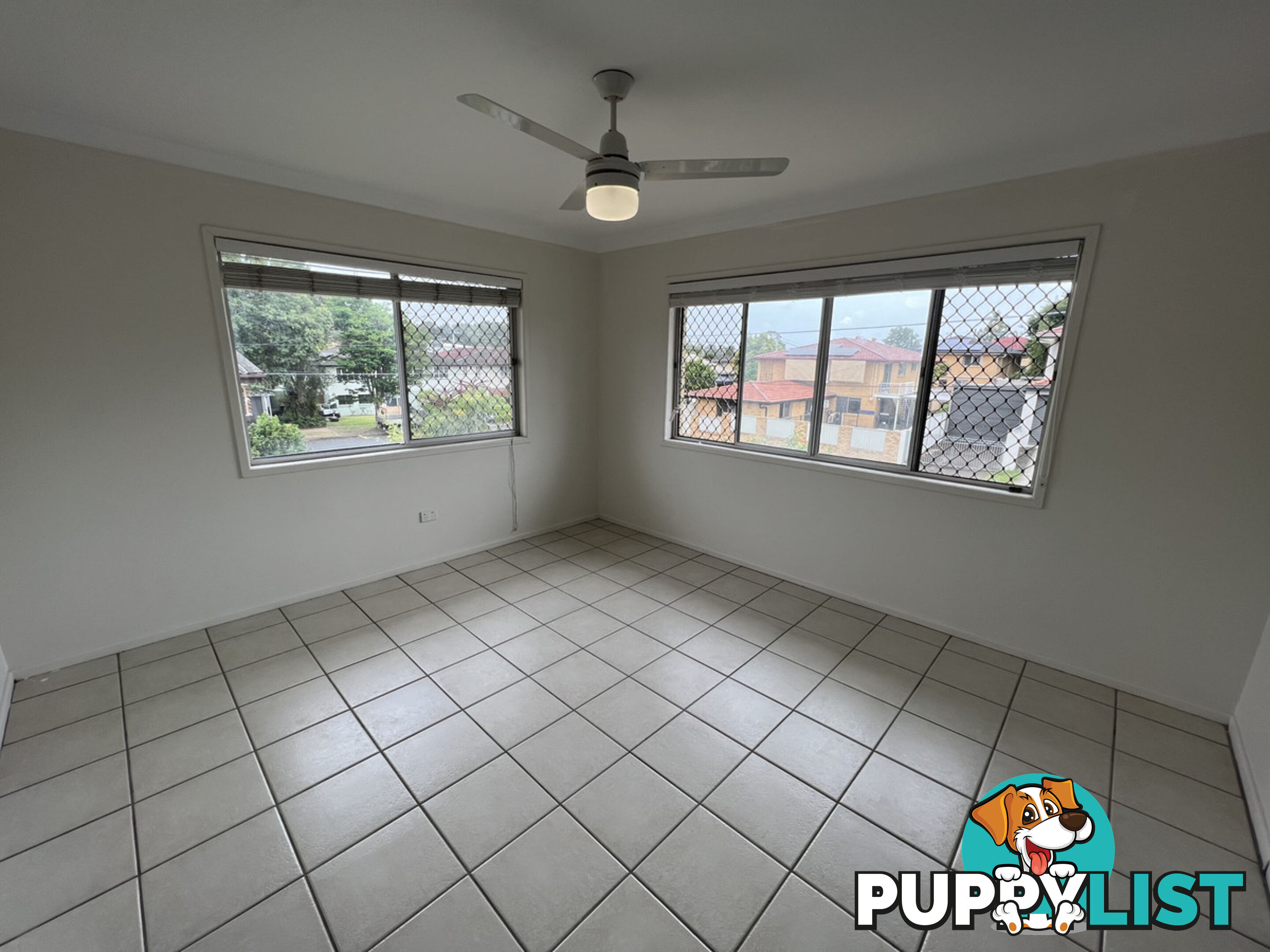 28 Safari Street CHERMSIDE WEST QLD 4032