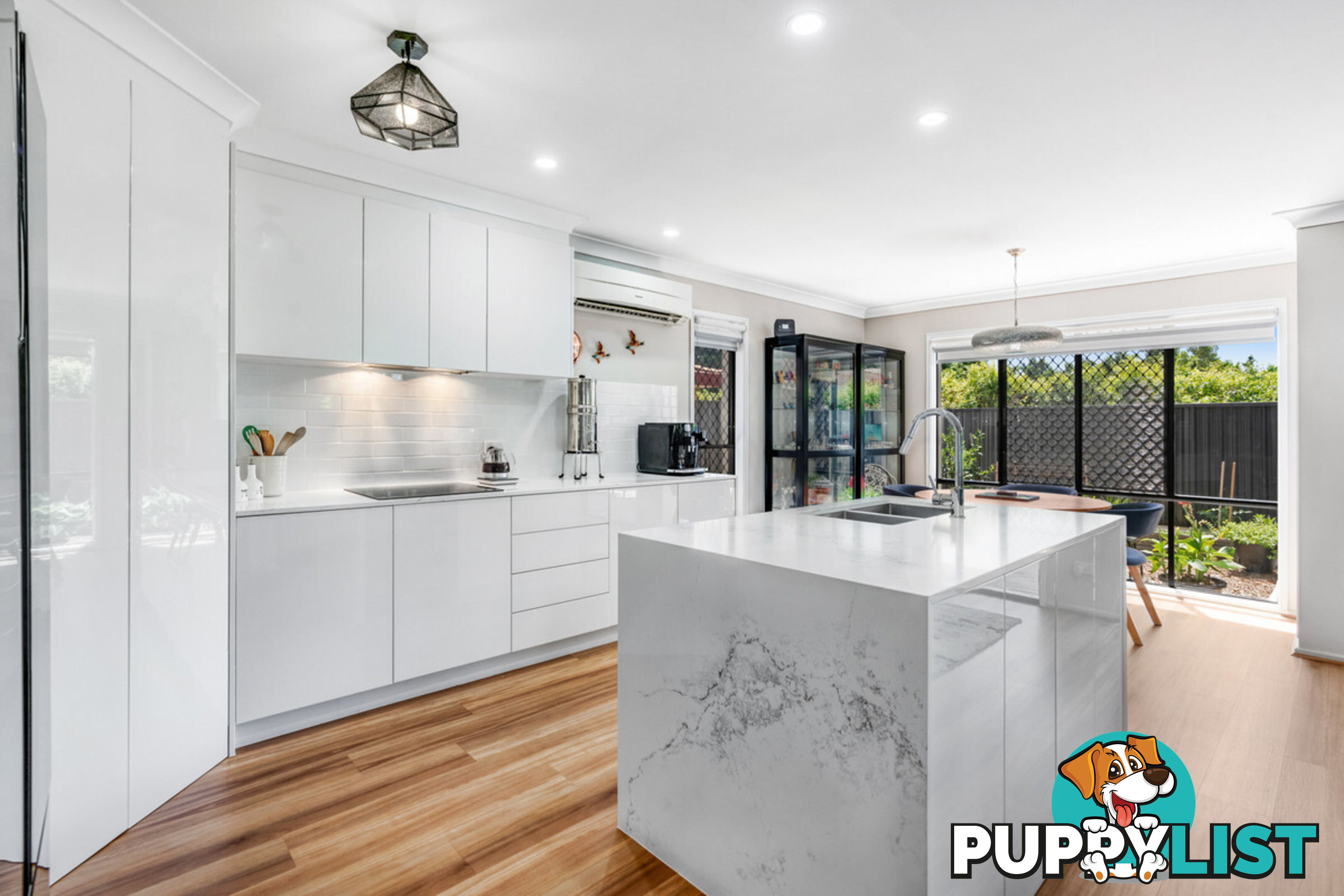 5 Pimlico Lane ASPLEY QLD 4034