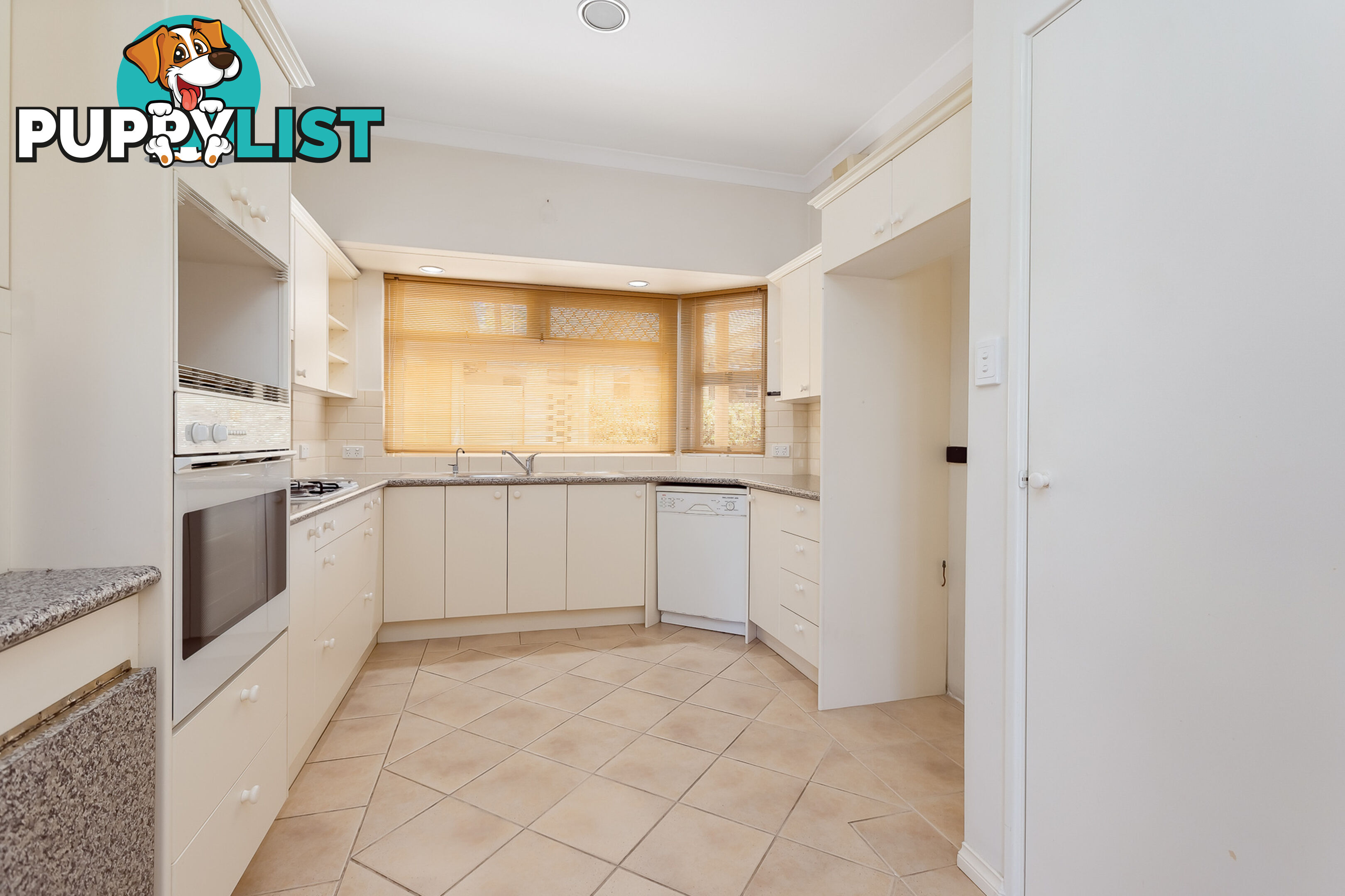 40 Central Road ROSSMOYNE WA 6148