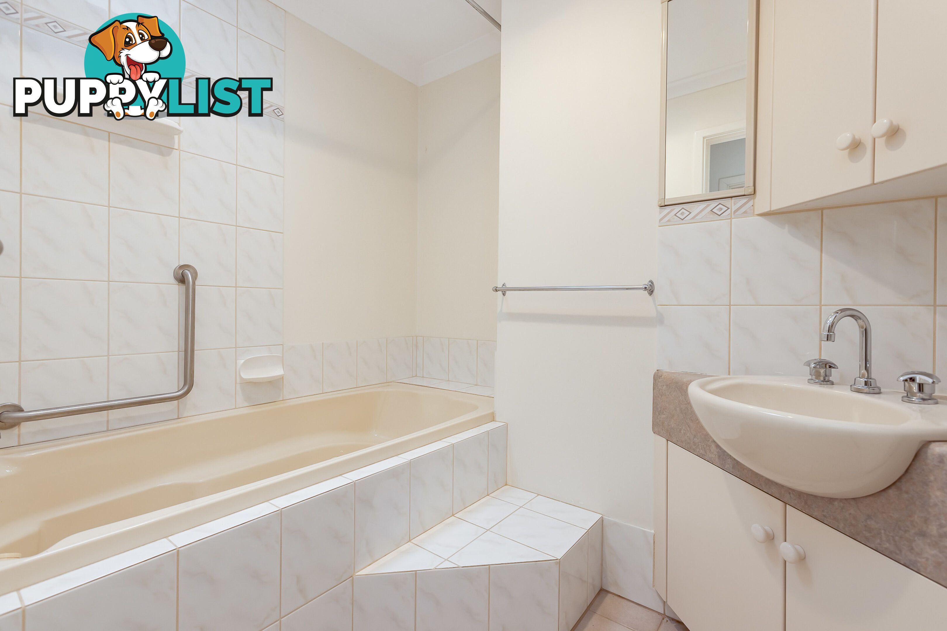 40 Central Road ROSSMOYNE WA 6148