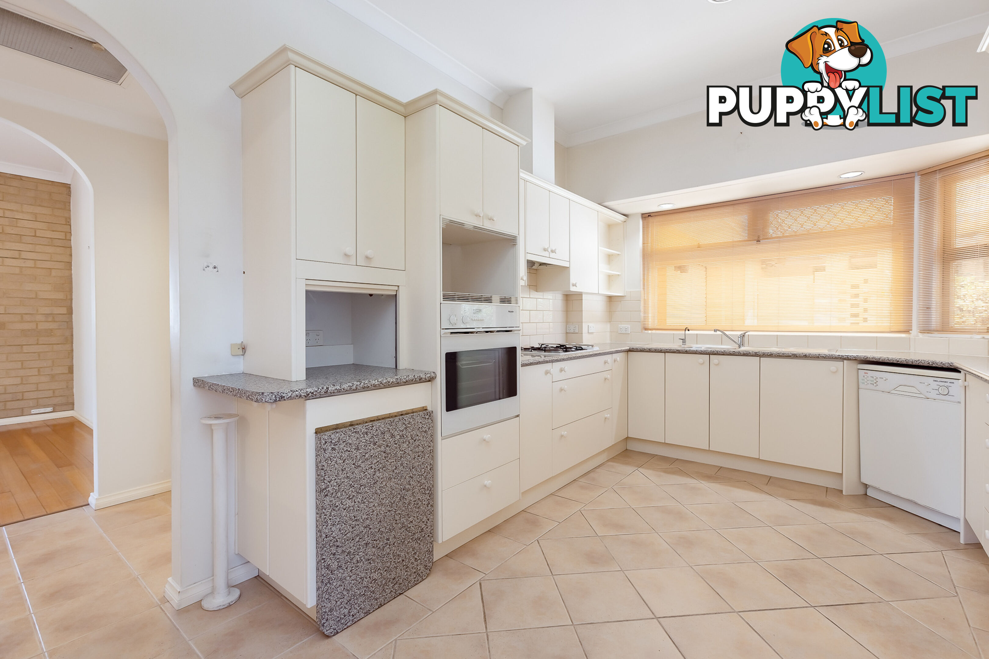 40 Central Road ROSSMOYNE WA 6148