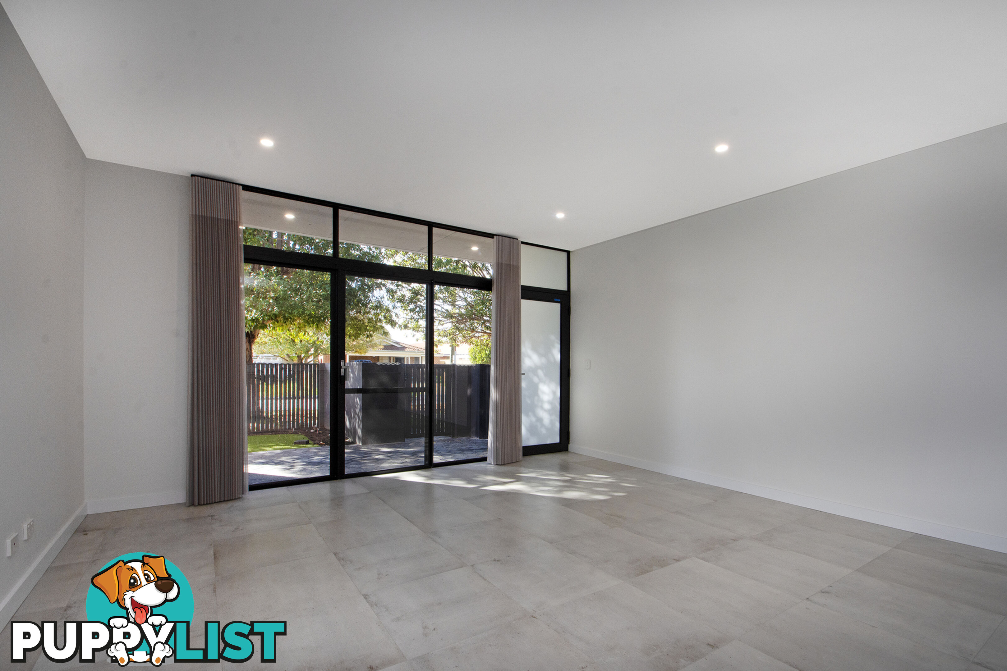 2/130 Gladstone Road RIVERVALE WA 6103