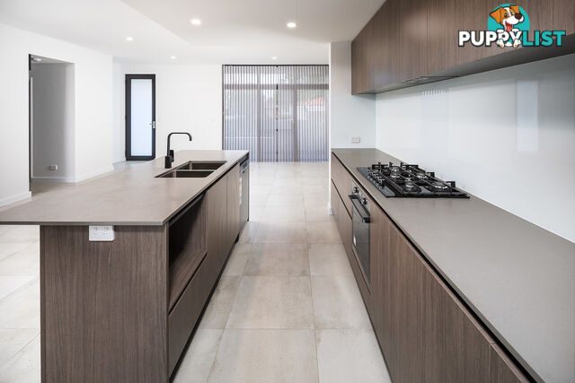 2/130 Gladstone Road RIVERVALE WA 6103