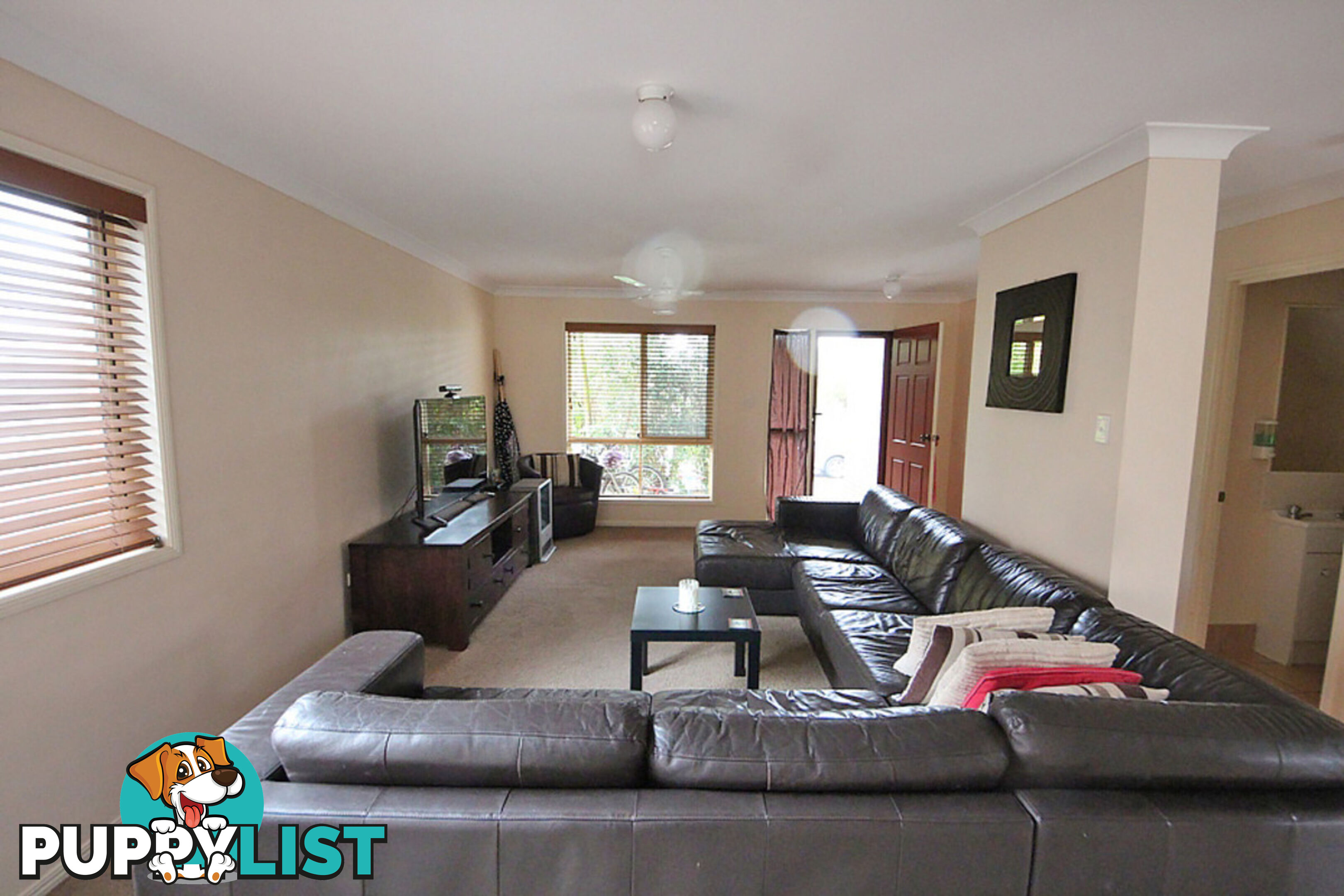 13 Esk Place KALLANGUR QLD 4503