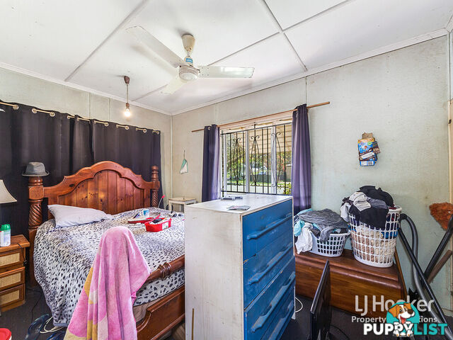 11 Robertson Avenue MARGATE QLD 4019