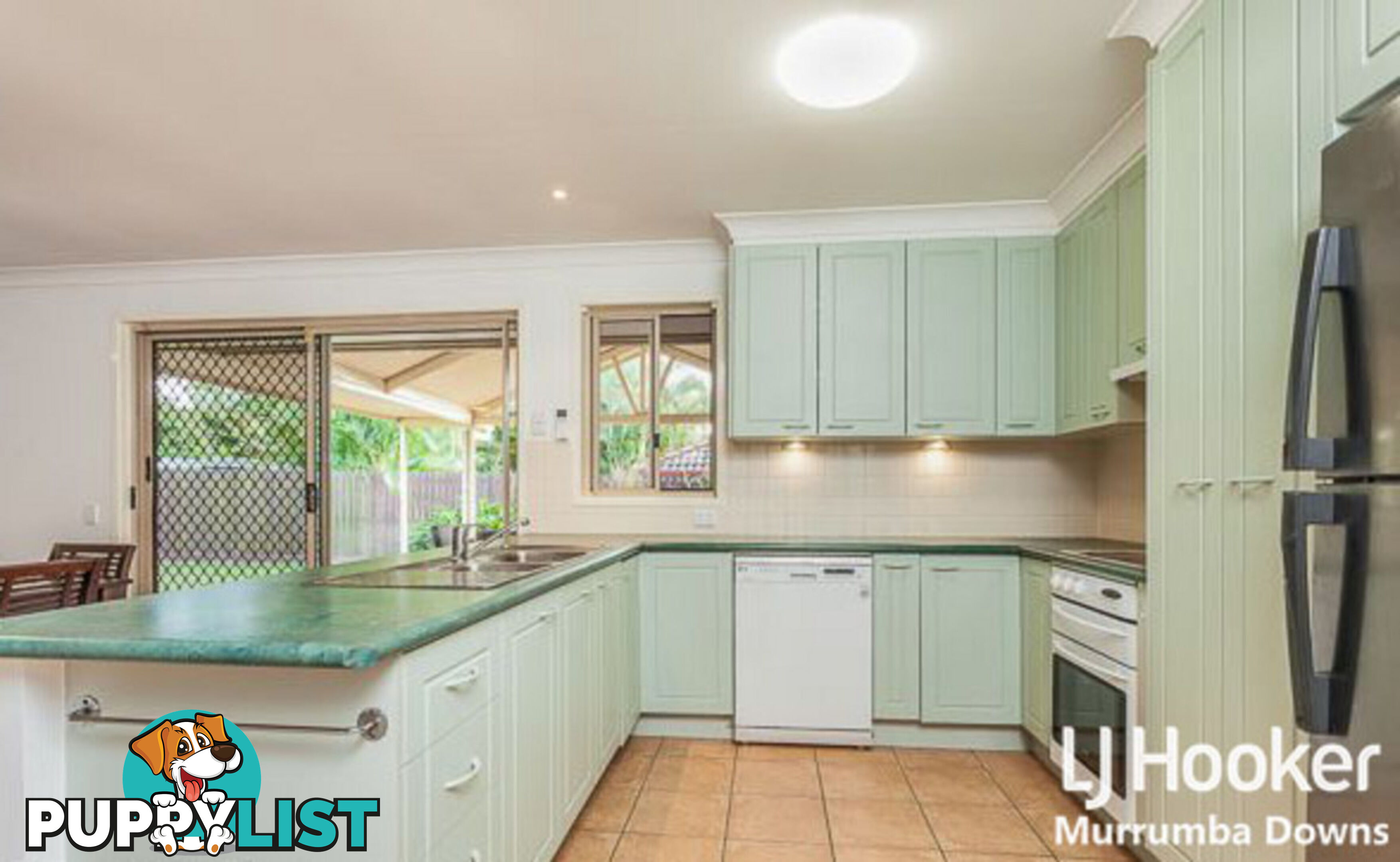 8 Burnett Drive MURRUMBA DOWNS QLD 4503