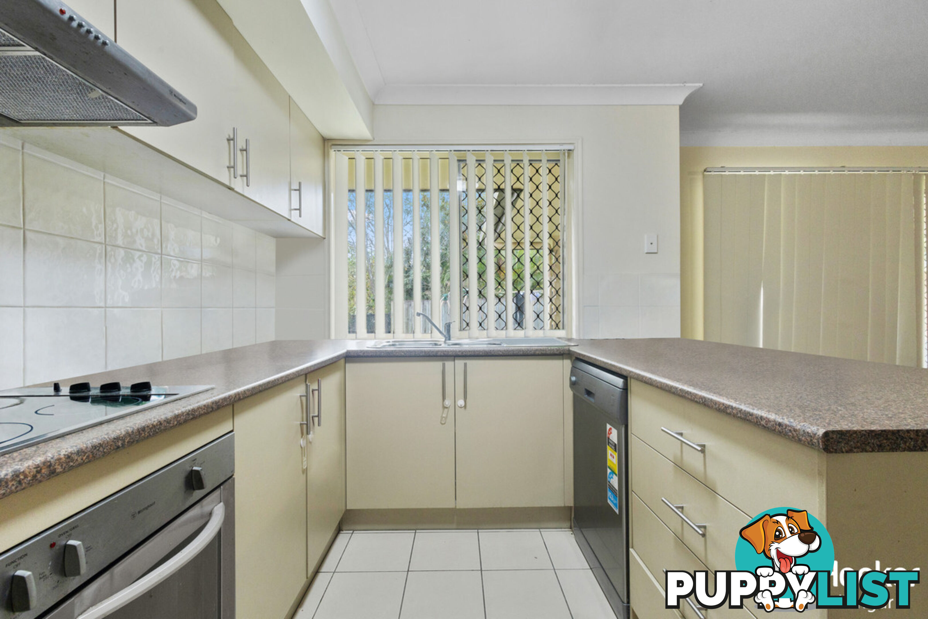 21 Adam Court KALLANGUR QLD 4503