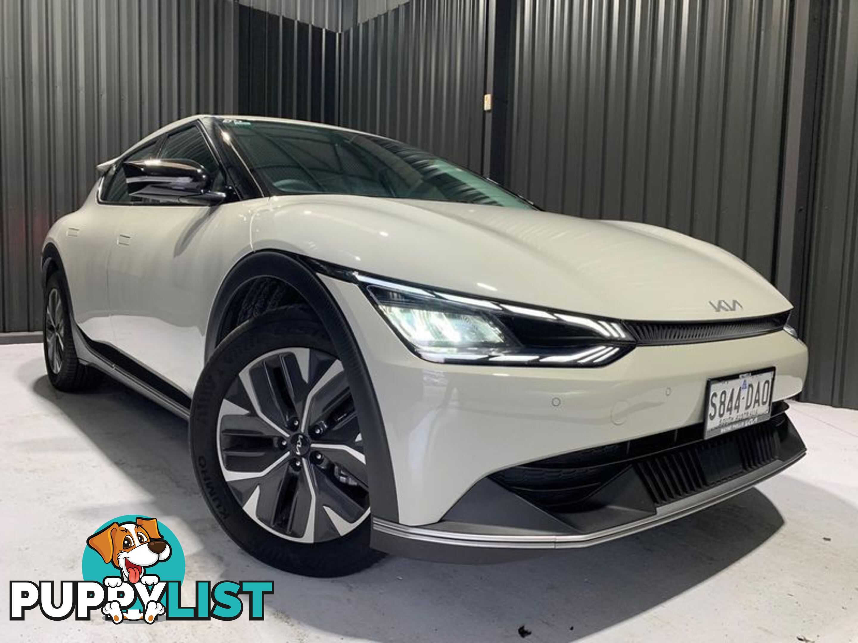 2023 Kia EV6 Air CV SUV