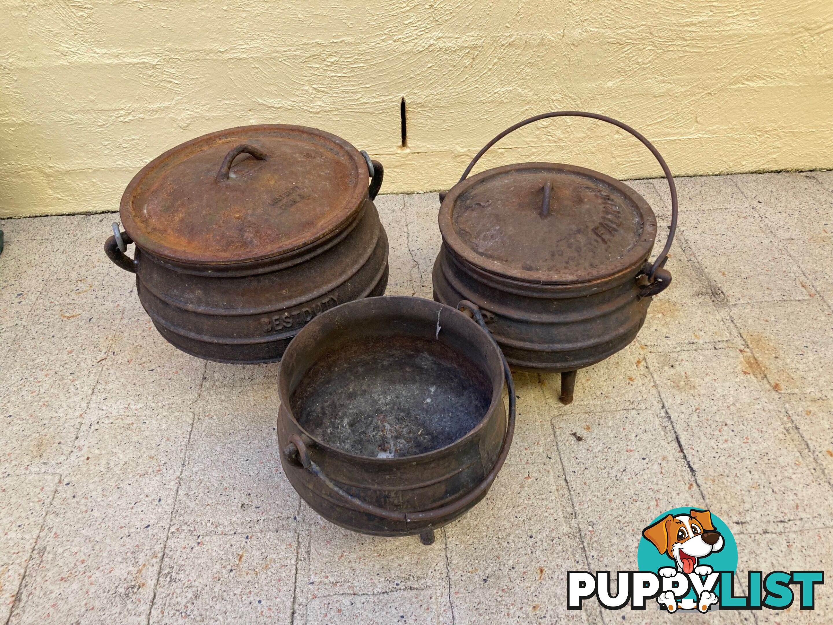 3 Poke pots