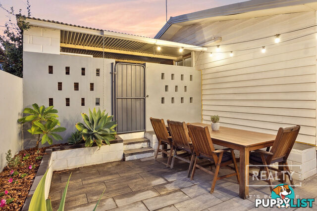 216 Holbeck Street Doubleview WA 6018